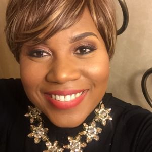 Meet your Posher, Kendra